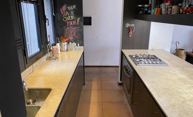 Departamento de 3 ambientes en  venta en la Lucicla