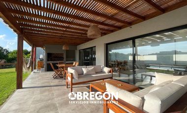 Casa en Alquiler 2024 Costa Esmeralda Barrio Residencial 1