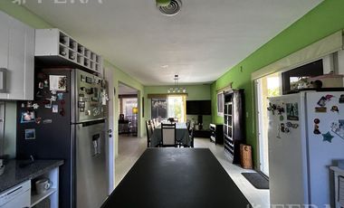 Venta de casa de 4 ambientes con piscina en Nuevo Quilmes