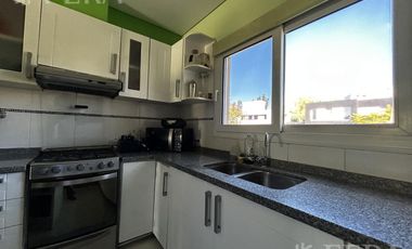 Venta de casa de 4 ambientes con piscina en Nuevo Quilmes