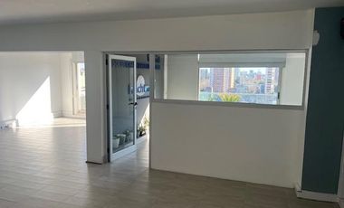 Oficina en Alquiler semipiso alto sobre Av. Libertador - Núñez - Cochera