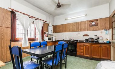 Casa de 3 ambientes con pileta en Wilde