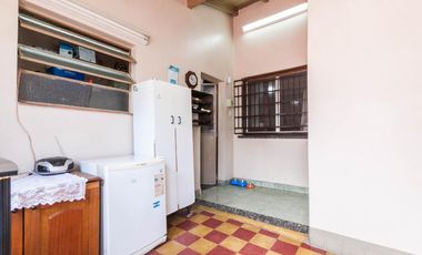 Casa de 3 ambientes con pileta en Wilde