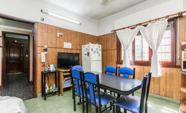 Casa de 3 ambientes con pileta en Wilde