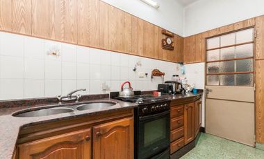 Casa de 3 ambientes con pileta en Wilde
