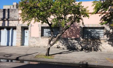 General Molina 392, Sarandí ¡Casa de cuatro ambientes en venta!