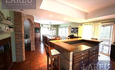 Casa en venta en el Barrio Privado Bermudas, Pilar