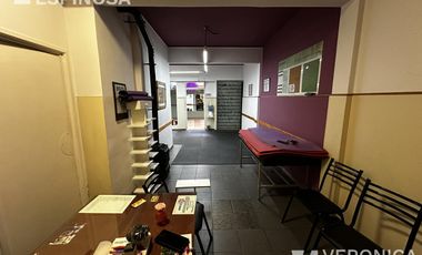 Departamento de cuatro ambientes en venta, Ramos Mejia Apto profesional.
