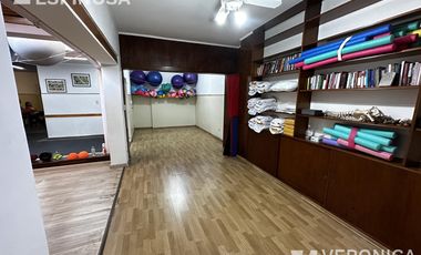 Departamento de cuatro ambientes en venta, Ramos Mejia Apto profesional.