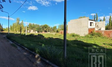 Lote en esquina a 300 metros de calle Obrero Argentino, Neuquén capital