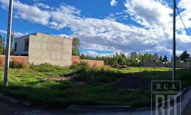 Lote en esquina a 300 metros de calle Obrero Argentino, Neuquén capital