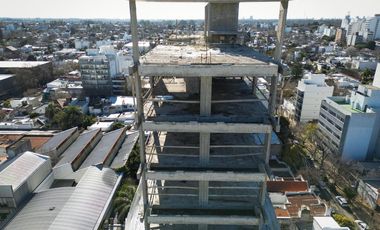 Departamento  en venta 1 dormitorio 45  metros-frente-Pozo - Avenida 7-La Plata