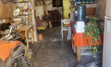 Venta Local comercial y 2 dptos en calle San Martin,  pleno centro de Neuquén