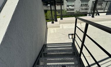 Increíble Triplex en Palermo Hollywood amoblado con terraza y parrilla propia