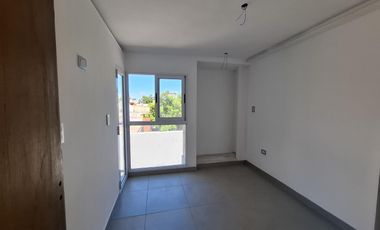 A estrenar - Alvear 4800