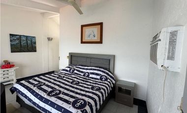 CASA EN VENTA A ORILLA DEL LAGO 