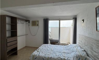 CASA EN VENTA A ORILLA DEL LAGO 
