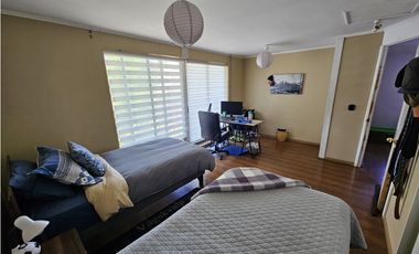 LOMAS DE CURAUMA / CASA CON PISCINA TEMPERADA / 4D 4B 3E