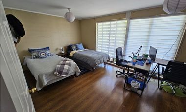 LOMAS DE CURAUMA / CASA CON PISCINA TEMPERADA / 4D 4B 3E