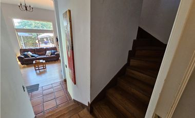 LOMAS DE CURAUMA / CASA CON PISCINA TEMPERADA / 4D 4B 3E