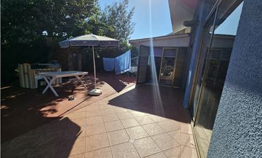 LOMAS DE CURAUMA / CASA CON PISCINA TEMPERADA / 4D 4B 3E