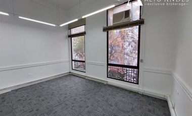 Oficina en Arriendo en Huérfanos con Manuel Rodriguez Norte