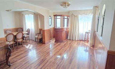 Casa en Arriendo en Ricardo Rivera Carvajal 466