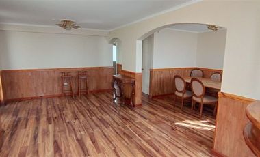 Casa en Arriendo en Ricardo Rivera Carvajal 466