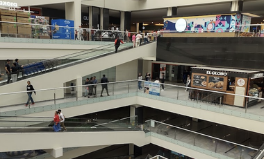 Local en Centro Comercial / Fast Food