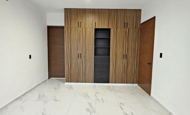 RESIDENCIA EN VENTA, 2 PLANTAS,  3 RECÁMARAS, 2.5 BAÑOS