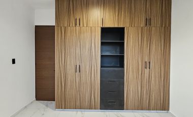 RESIDENCIA EN VENTA, 2 PLANTAS,  3 RECÁMARAS, 2.5 BAÑOS