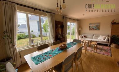 Casa en Venta en Dos Esteros, a pasos del Colegio San Javier