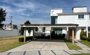 Casa en condominio en renta en Palma Real, Metepec, México