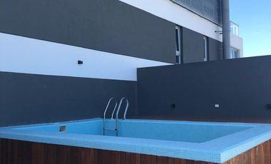 Penthouse de 5 ambientes con green-roof y piscina en venta en Concepción Palermo