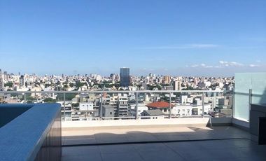 Penthouse de 5 ambientes con green-roof y piscina en venta en Concepción Palermo
