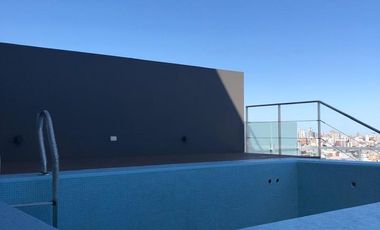 Penthouse de 5 ambientes con green-roof y piscina en venta en Concepción Palermo