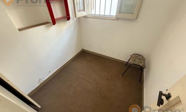 VENTA PH 2 DORMITORIOS CON TERRAZA EN EL CENTRO