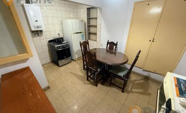 VENTA PH 2 DORMITORIOS CON TERRAZA EN EL CENTRO