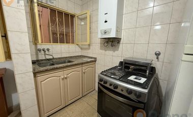 VENTA PH 2 DORMITORIOS CON TERRAZA EN EL CENTRO