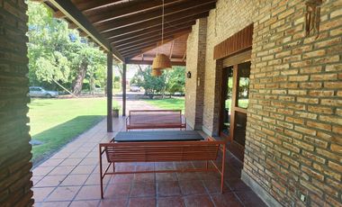 Casa en Alquiler 5 Ambientes en el Golf Club Argentino