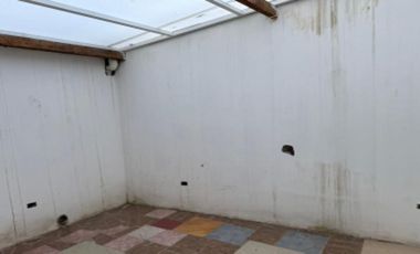 DE VENTA HERMOSA CASA, IMBABURA, CIUDAD ATUNTAQUI.