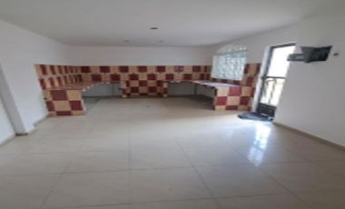 DE VENTA HERMOSA CASA, IMBABURA, CIUDAD ATUNTAQUI.