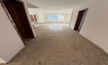 DE VENTA HERMOSA CASA, IMBABURA, CIUDAD ATUNTAQUI.