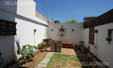 DÚPLEX VENTA 5 AMBIENTES COCHERA JARDIN VICENTE LOPEZ