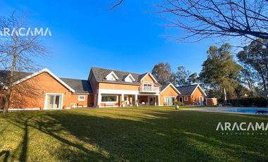 CASA en VENTA en Echeverria del Lago - Canning