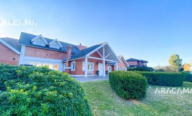CASA en VENTA en Echeverria del Lago - Canning