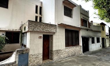 Venta Casa 4 ambs garaje y terraza en Parque Avellaneda