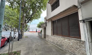 Venta Casa 4 ambs garaje y terraza en Parque Avellaneda
