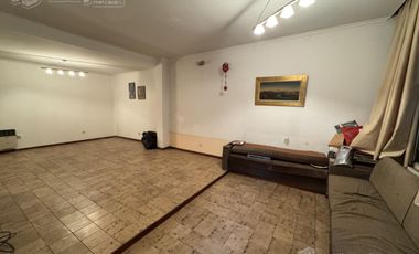 Venta Casa 4 ambs garaje y terraza en Parque Avellaneda