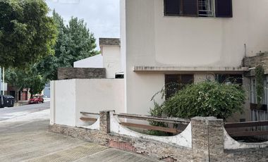 Venta Casa 4 ambs garaje y terraza en Parque Avellaneda
